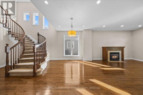 Dining room - 2898 Findlay Creek Drive, Ottawa, ON K1T0G6 Photo 5