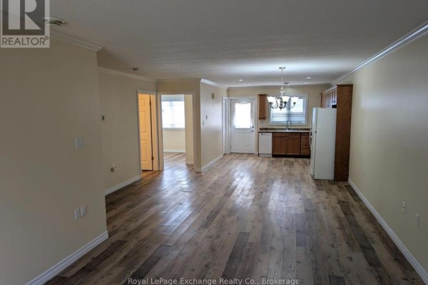 28a Park Street, Huron Kinloss, ON N0G2R0 Photo 2