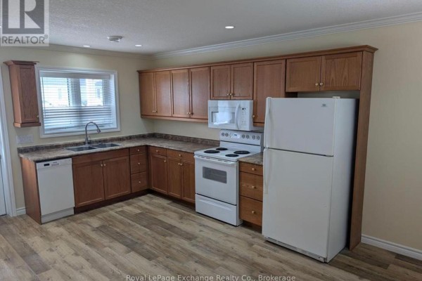 28a Park Street, Huron Kinloss, ON N0G2R0 Photo 3
