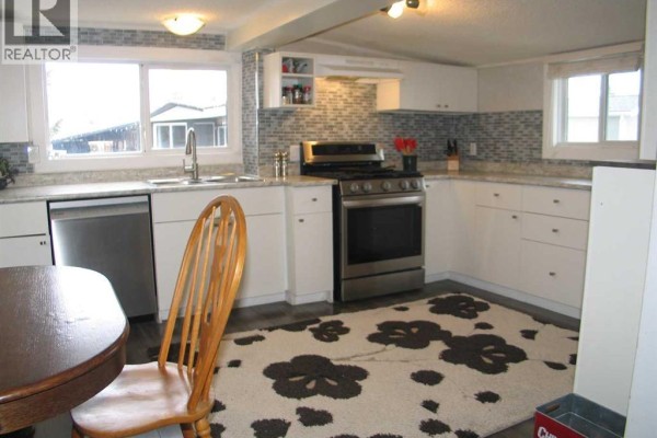 Bedroom - 29, 3223 83 Street Nw, Calgary, AB T3B5N1 Photo 4