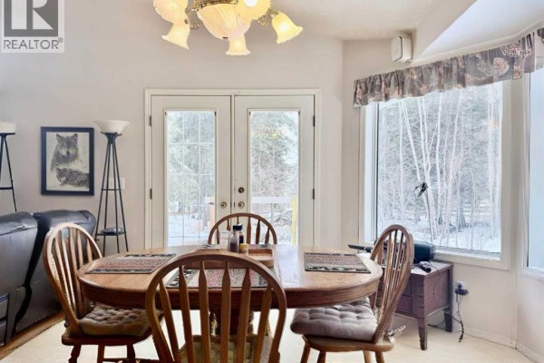 Dining room - 29, 53407 Rr 155, Rural Yellowhead County, AB T7E1T3 Photo 5