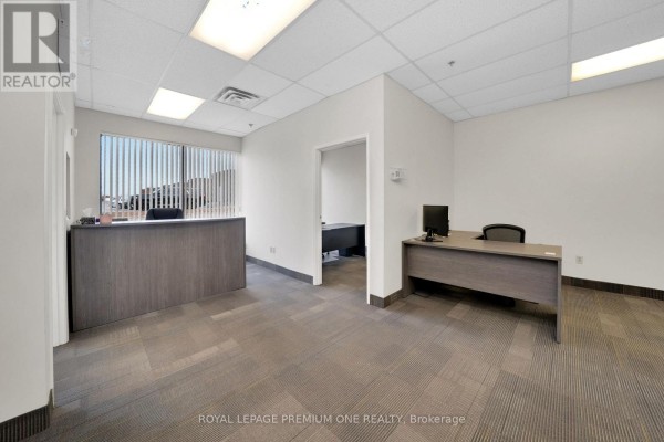29 - 1 Whitmore Road, Vaughan, ON L4L8G4 Photo 4