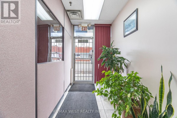 29 - 2565 Steeles Avenue E, Brampton, ON L6T4L6 Photo 5
