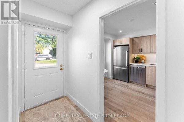 Eating area - 29 - 35 Waterman Avenue, London South, ON N6C5T3 Photo 2