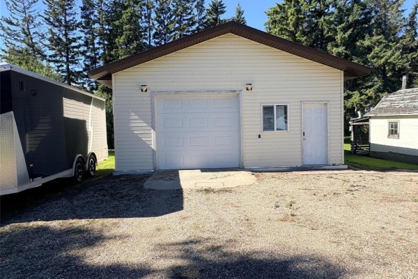 Primary Bedroom - 29 1st Street, Riding Mountain, MB R0J1T0 Photo 3