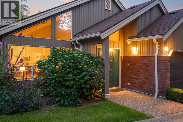 29 4055 Indian River Drive, North Vancouver, BC V7G2R7 Photo 3