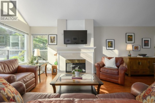 29 4055 Indian River Drive, North Vancouver, BC V7G2R7 Photo 5