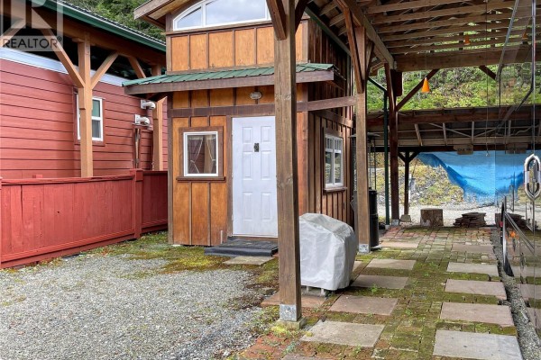 29 6240 Cerantes Rd, Port Renfrew, BC V0S1K0 Photo 4