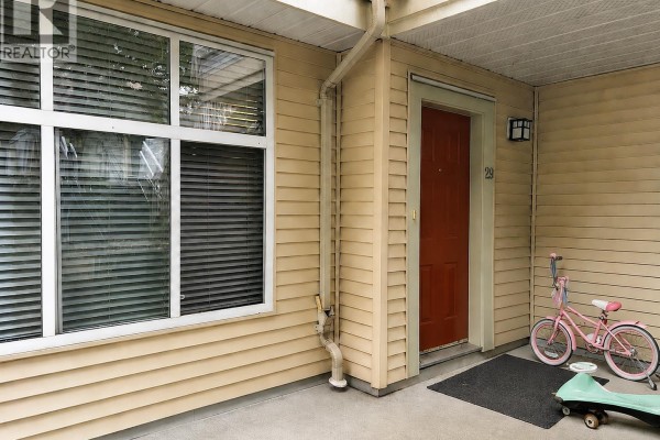 29 7128 Stride Avenue, Burnaby, BC V3N1T5 Photo 4
