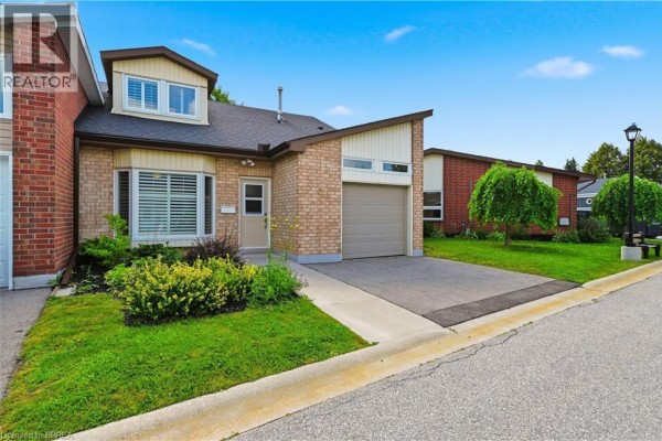 29 Archdeacon Clark Trail, Hamilton, ON, photo 2
