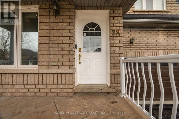 29 Beachpoint Boulevard, Brampton, ON L7A2T7 Photo 4