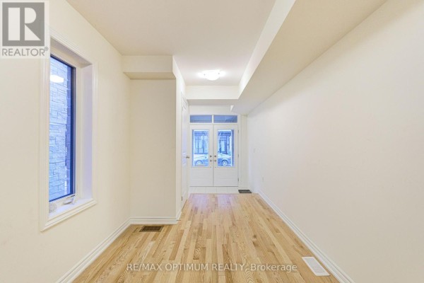 Bedroom 2 - 29 Bonnington Drive, Brampton, ON L7A5M1 Photo 5