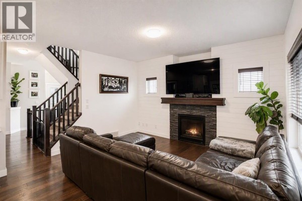 Primary Bedroom - 29 Drake Landing Loop, Okotoks, AB T1S1H0 Photo 5