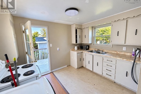 29 Essex Street, Sydney, NS B1P1C5 Photo 5