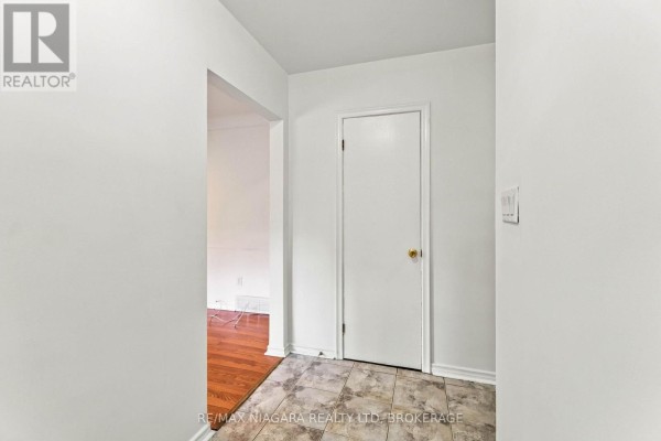 Bedroom - 29 Glengarry Road, St  Catharines, ON L2T2T9 Photo 4