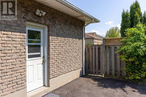 29 Granada Drive, St  Catharines, ON, photo 2