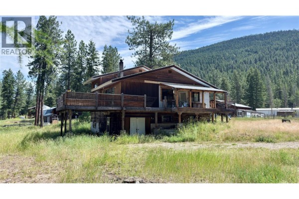 Mud room - 29 Haggen Road, Beaverdell, BC V0H1A0 Photo 2