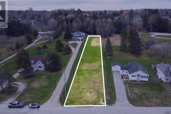 29 Hall Street, Gore Bay, ON P0P1H0 Photo 4