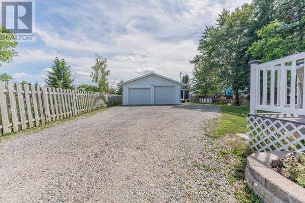 29 Hazel Street, Kapuskasing, ON, photo 3