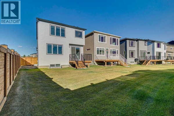 2pc Bathroom - 29 Hotchkiss Circle Se, Calgary, AB T3S0T8 Photo 3
