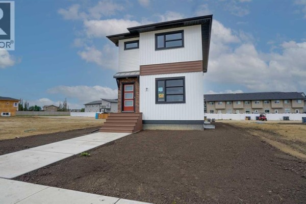 Kitchen - 29 Ian Way, Sylvan Lake, AB T4S0W5 Photo 3