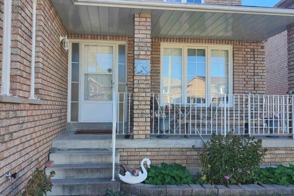 Dining room - 29 Kingsplate Crescent, Toronto, ON M9W6X5 Photo 2