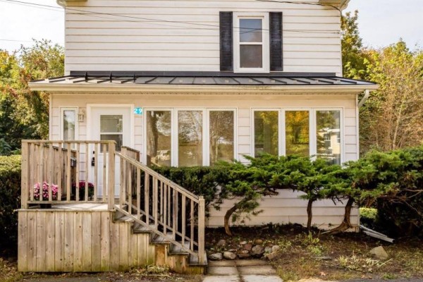 Living room - 29 Klondyke Street, Kentville, NS B4N1J1 Photo 2