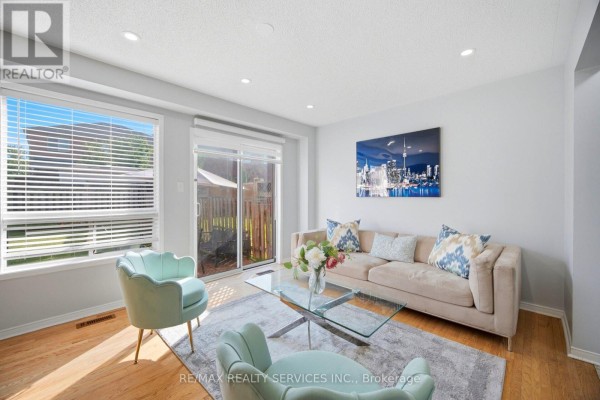 29 Lonestar Crescent, Brampton, ON, photo 3