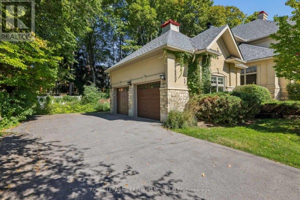 29 Mackinnon Road, Ottawa, ON K1M0G4 Photo 3