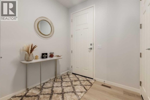 Bedroom - 29 Marmot Passage Nw, Calgary, AB T3R2J3 Photo 2