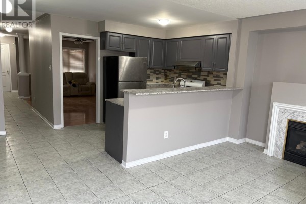 Kitchen - 29 Needlewood Avenue, Brampton, ON L6R2N3 Photo 2