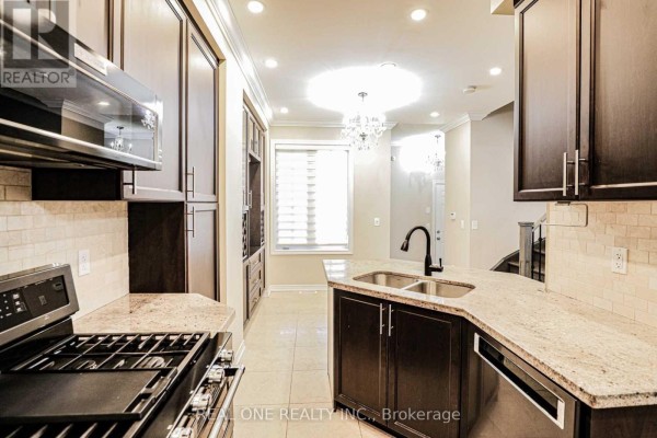 29 Poetry Drive, Vaughan, ON L4H3P8 Photo 2