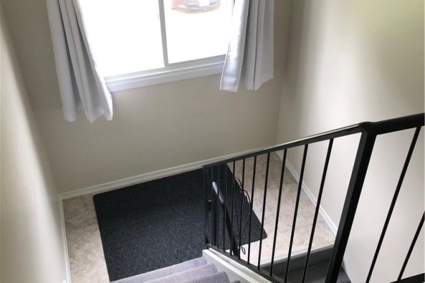 Eat in kitchen - 29 Pontiac Street Unit# Ground, Brantford, ON N3S2A6 Photo 4