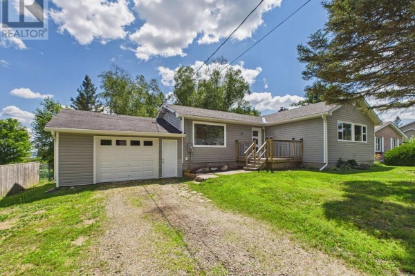 29 Queen Street, Sundridge, ON P0A1Z0 Photo 2