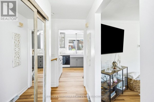 Family room - 29 Rose Avenue, Port Colborne, ON L3K2V3 Photo 4