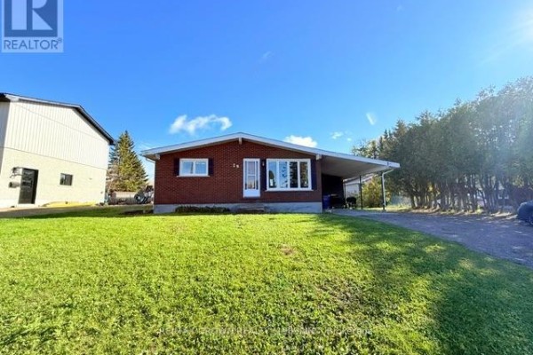 29 Seaborne Crescent, Kapuskasing, ON, photo 2