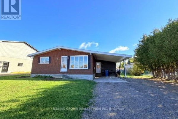 29 Seaborne Crescent, Kapuskasing, ON, photo 3