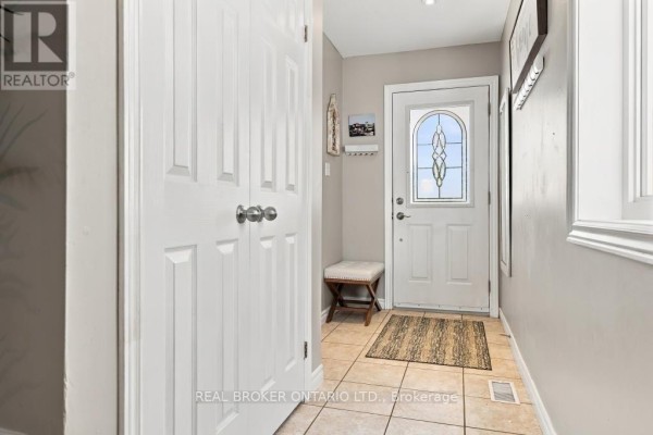 Dining room - 29 Slater Court, Hamilton, ON L0R2H5 Photo 4