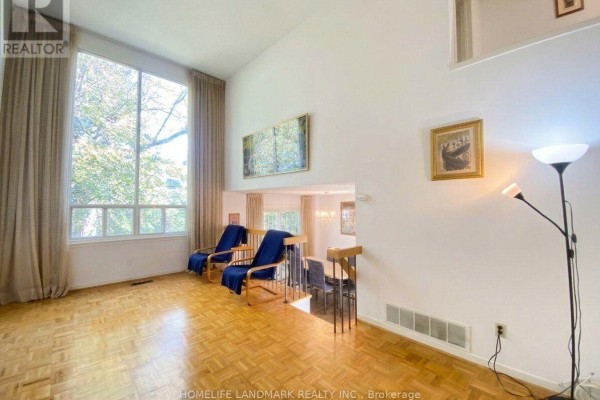 Dining room - 29 Snowshoe Crescent, Markham, ON L3T4M7 Photo 2