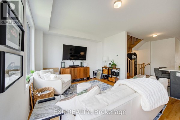 Primary Bedroom - 29 Sorbara Way, Whitby, ON L1M0M4 Photo 5
