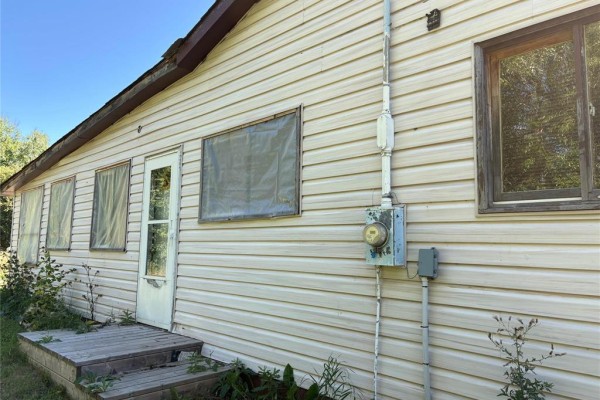 29 Spruce Street, Manigotagan, MB R0E2E0 Photo 4