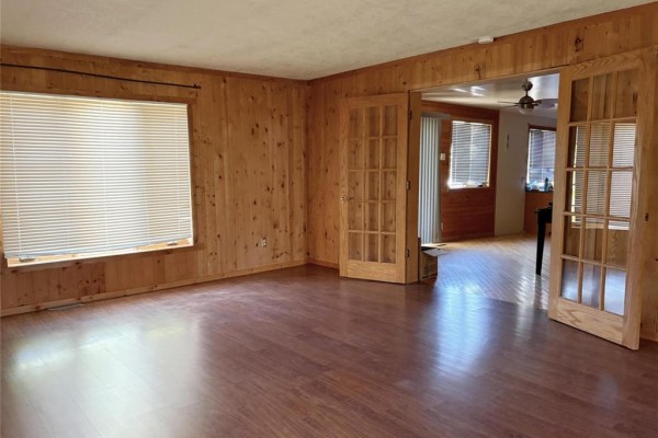 29 Spruce Street, Manigotagan, MB R0E2E0 Photo 5