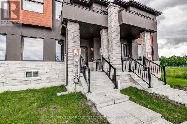 Family room - 29 Strickland Avenue, Brant, ON N3T0X7 Photo 3