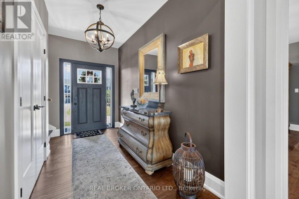 Family room - 29 Thoroughbred Drive, Oro Medonte, ON L0K1E0 Photo 5