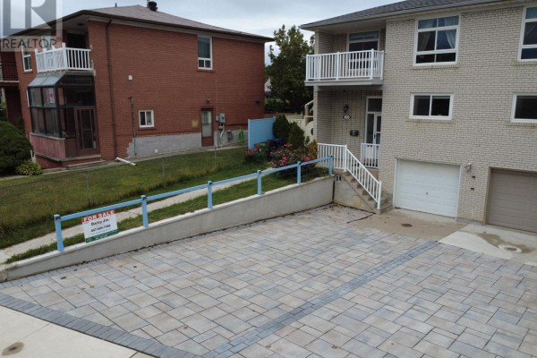 29 Tillplain Road, Toronto, ON, photo 2
