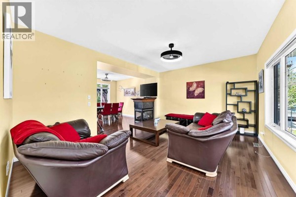 Dining room - 29 Westridge Crescent, Okotoks, AB T1S0G7 Photo 4
