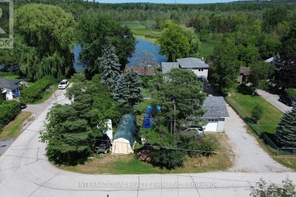 Kitchen - 29 Willow Street, East Gwillimbury, ON L9N1J4 Photo 2