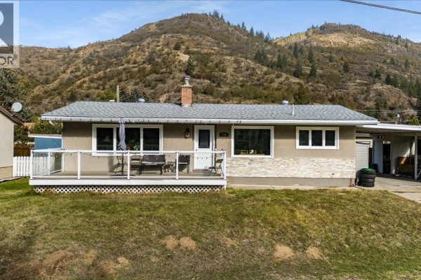 290 8th Avenue, Montrose