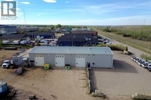 290 Maclennan Crescent, Fort Mcmurray, AB, photo 2