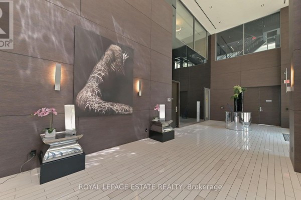 2901 - 33 Shore Breeze Drive, Toronto, ON, photo 3